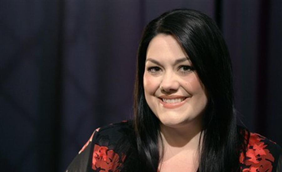 Is Brooke Elliott Married?